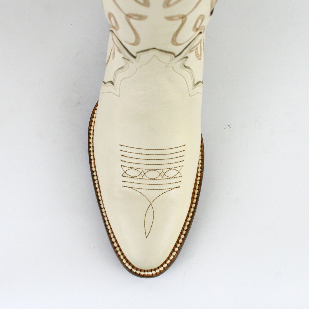 breann western boot toe view with white background